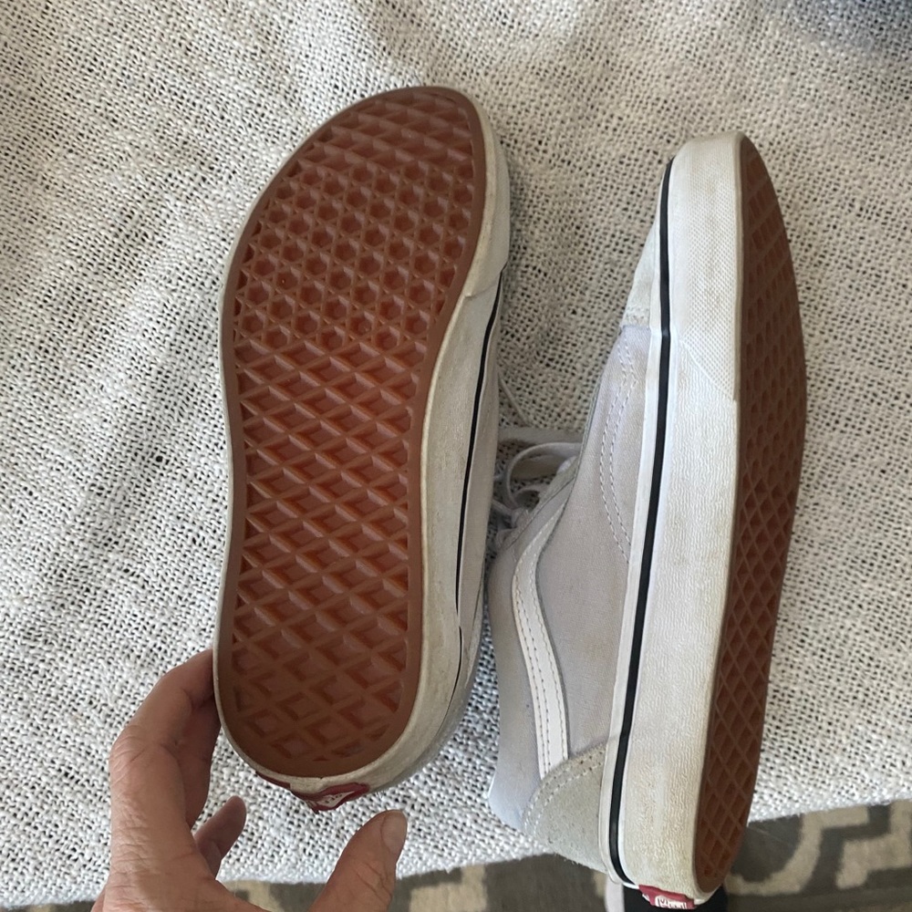 Vans - Picture 3 of 4